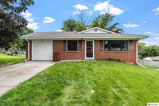 3111 Blue Ridge Drive, Bellevue, NE 68147