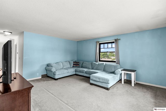 3111 Blue Ridge Drive, Bellevue, NE 68147