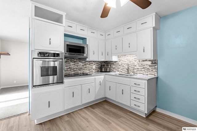3111 Blue Ridge Drive, Bellevue, NE 68147