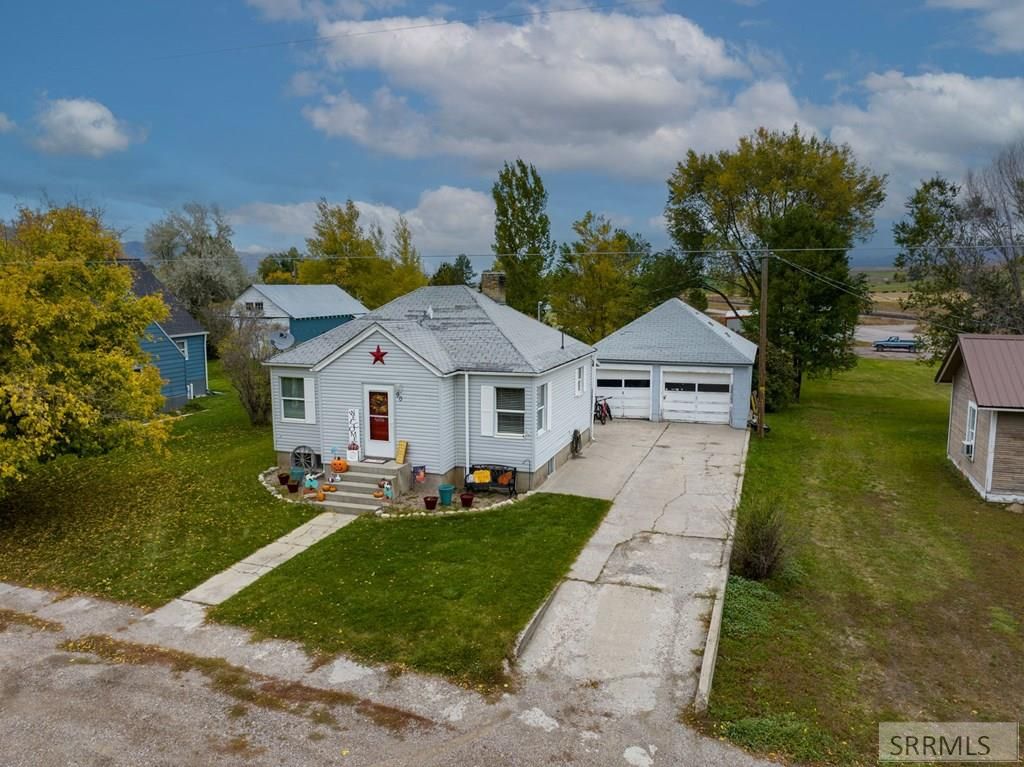 Image 23 of property listing at 90 S Railroad Avenue, Arimo, ID 83214