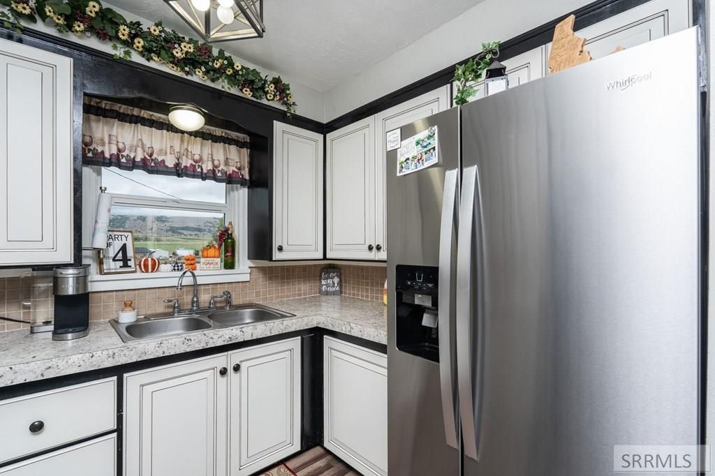 Image 8 of property listing at 90 S Railroad Avenue, Arimo, ID 83214