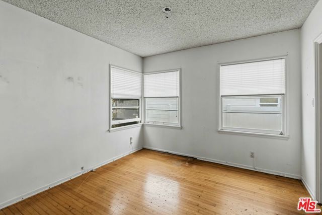 7422 Westlawn Avenue, Los Angeles, CA 90045