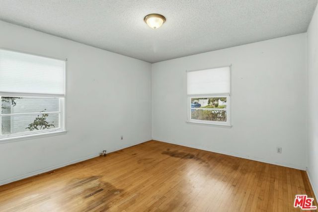 7422 Westlawn Avenue, Los Angeles, CA 90045