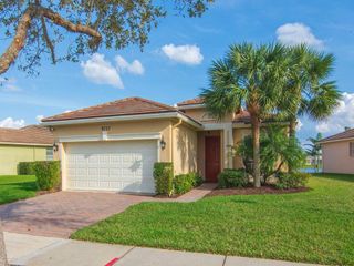 9737 SW Eastbrook Cir, Port St Lucie, FL 34987