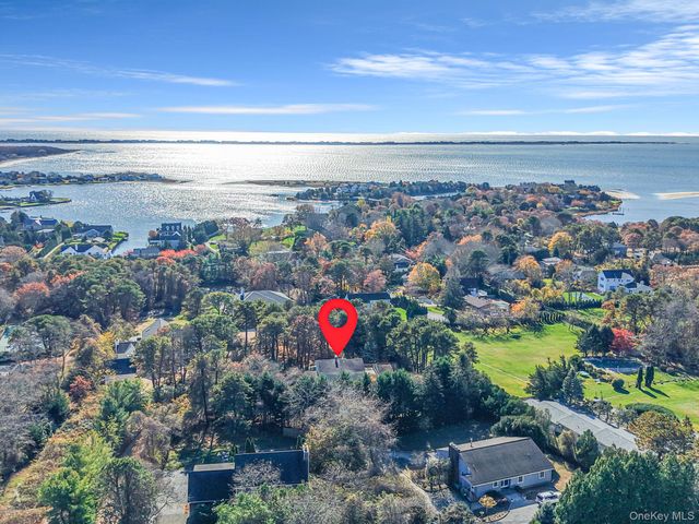 290 Montauk Highway, Southampton, NY 11968