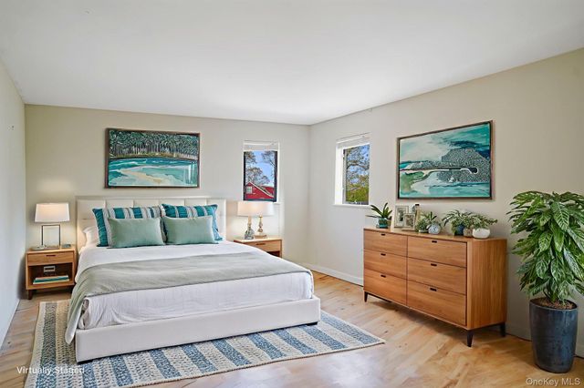 290 Montauk Highway, Southampton, NY 11968