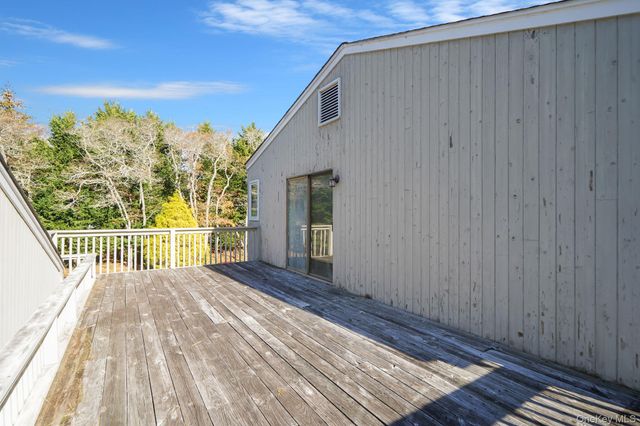 290 Montauk Highway, Southampton, NY 11968