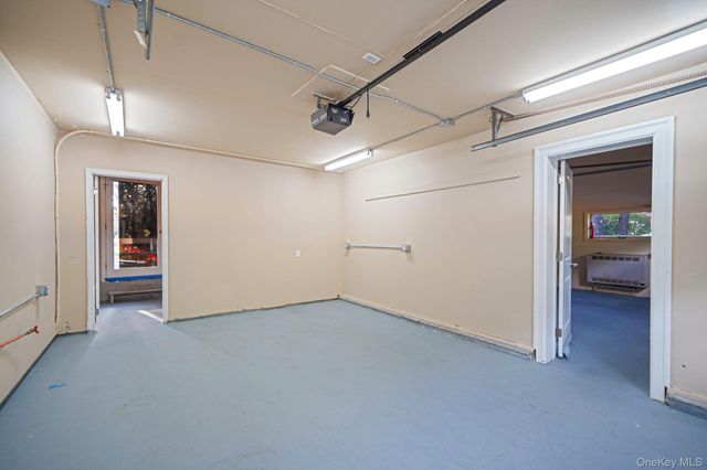 290 Montauk Highway, Southampton, NY 11968