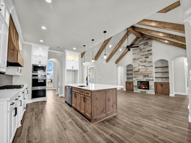 213 Desperado Court, Weatherford, TX 76088