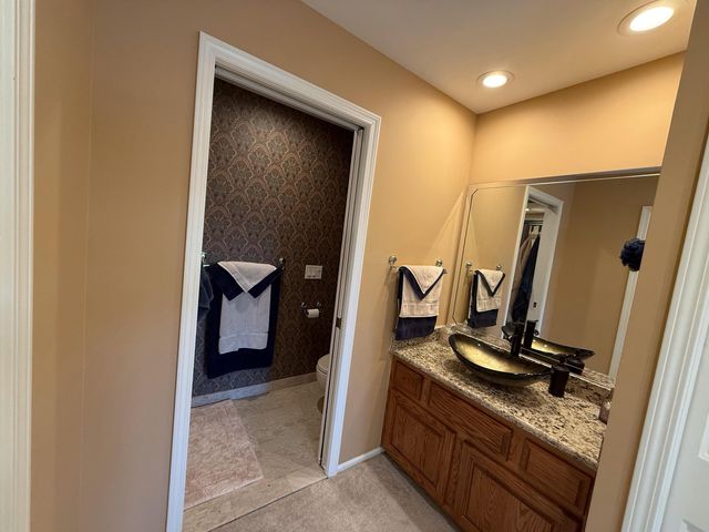 2220 Juniper Court, Shelby, MI 48326