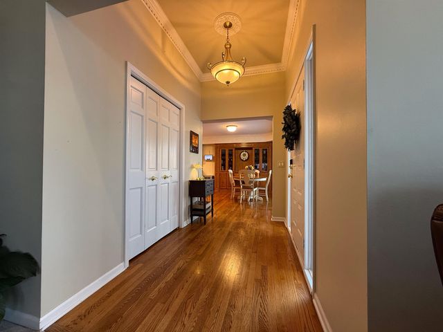 2220 Juniper Court, Shelby, MI 48326