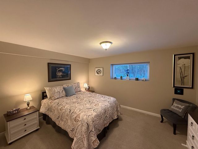 2220 Juniper Court, Shelby, MI 48326