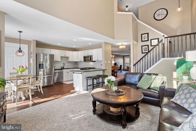 771 BARTON RUN BLVD, Marlton, NJ 08053