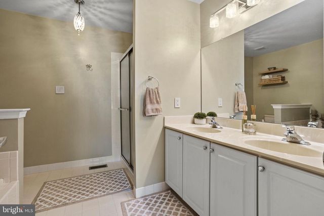 771 BARTON RUN BLVD, Marlton, NJ 08053