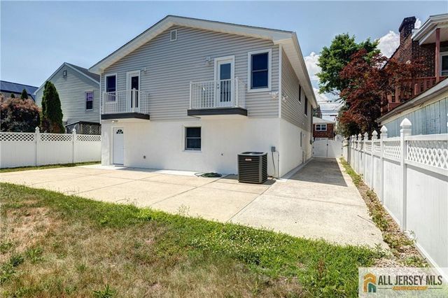 278 Rector Street, Perth Amboy, NJ 08861