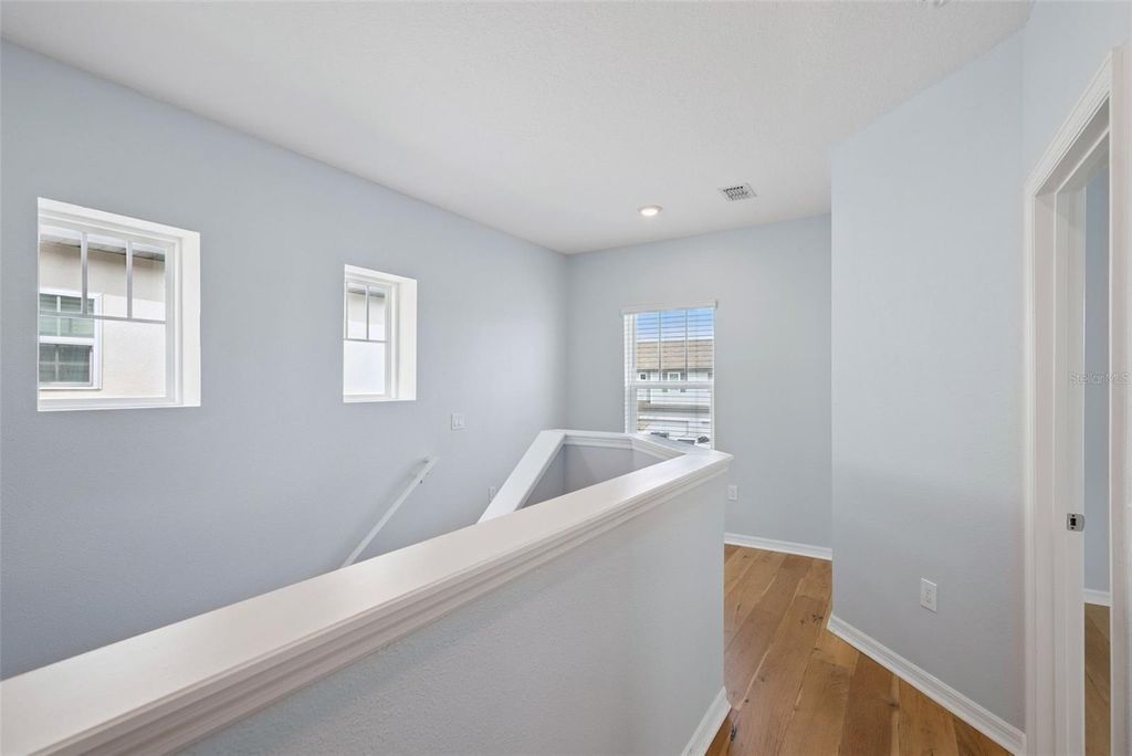 Image 22 of property listing at 1490 GARDEN ARBOR LANE, Orlando, FL 32824