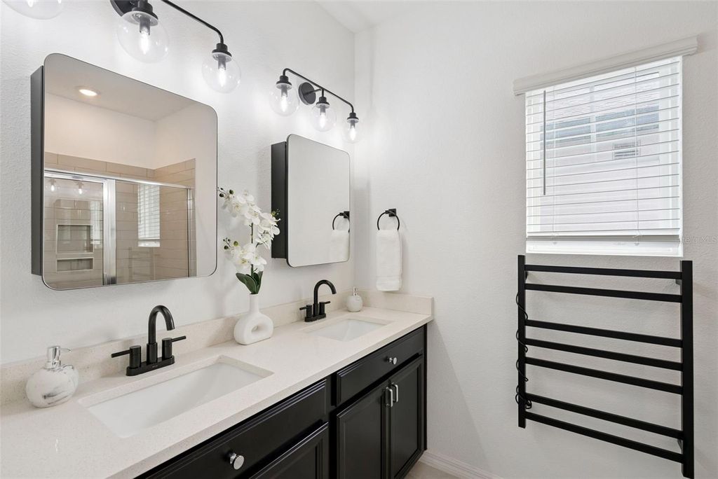 Image 28 of property listing at 1490 GARDEN ARBOR LANE, Orlando, FL 32824