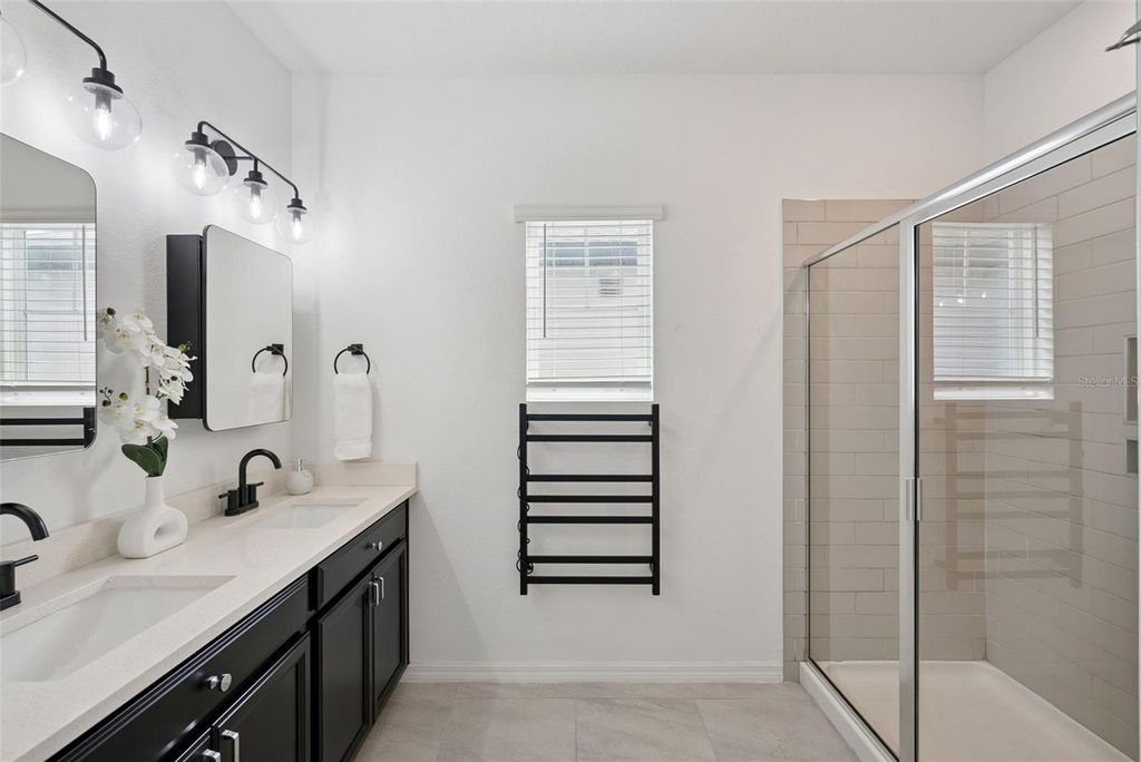 Image 30 of property listing at 1490 GARDEN ARBOR LANE, Orlando, FL 32824