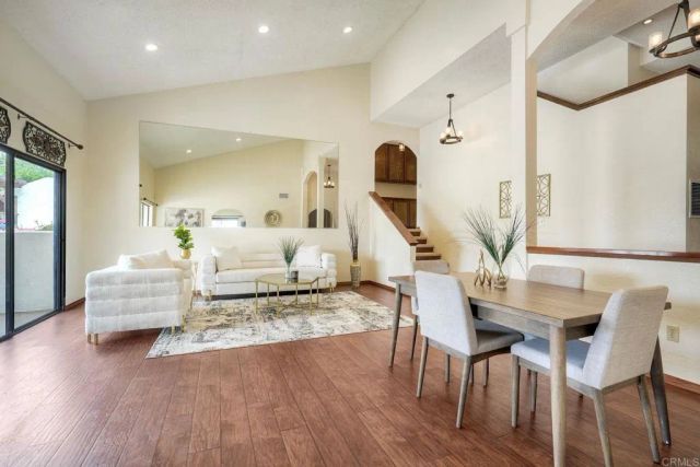 2740 Crownpoint Pl, Escondido, CA 92027