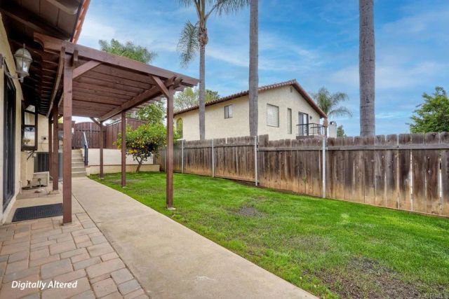 2740 Crownpoint Pl, Escondido, CA 92027