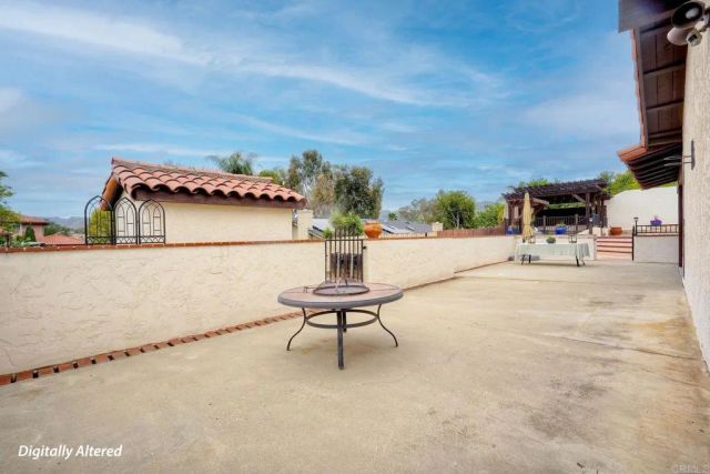 2740 Crownpoint Pl, Escondido, CA 92027