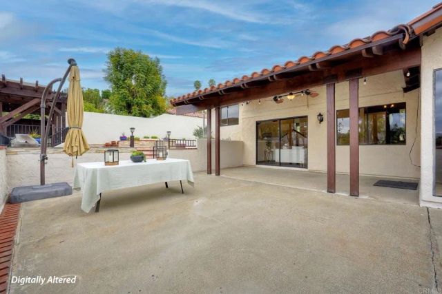 2740 Crownpoint Pl, Escondido, CA 92027