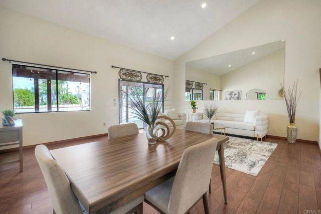 2740 Crownpoint Pl, Escondido, CA 92027