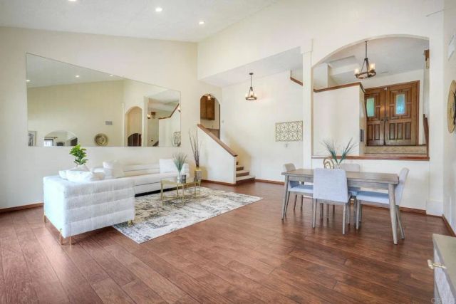 2740 Crownpoint Pl, Escondido, CA 92027