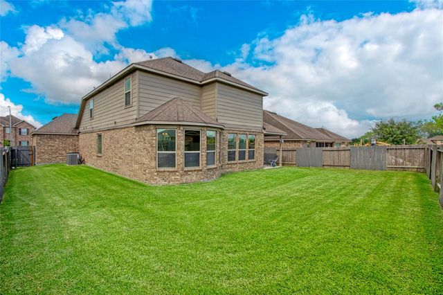 30205 Willow Chase Lane, Brookshire, TX 77423