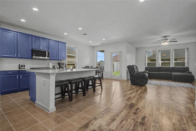30205 Willow Chase Lane, Brookshire, TX 77423