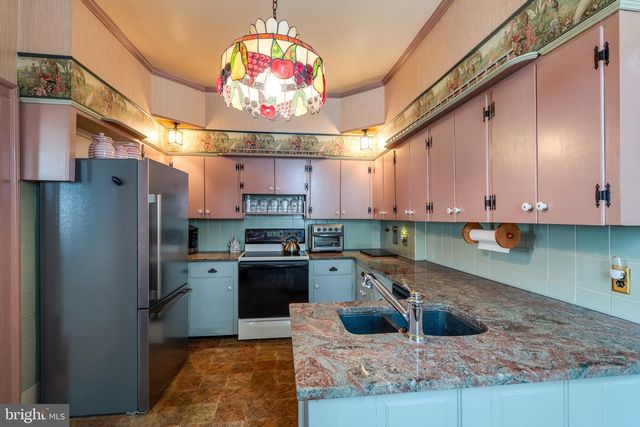 49 S WHITE OAK ST, Annville, PA 17003