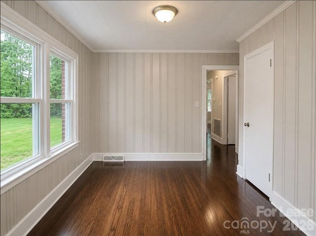 800 Mt Holly Huntersville Road, Charlotte, NC 28214