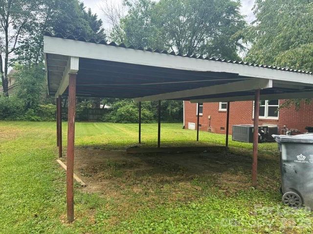 800 Mt Holly Huntersville Road, Charlotte, NC 28214