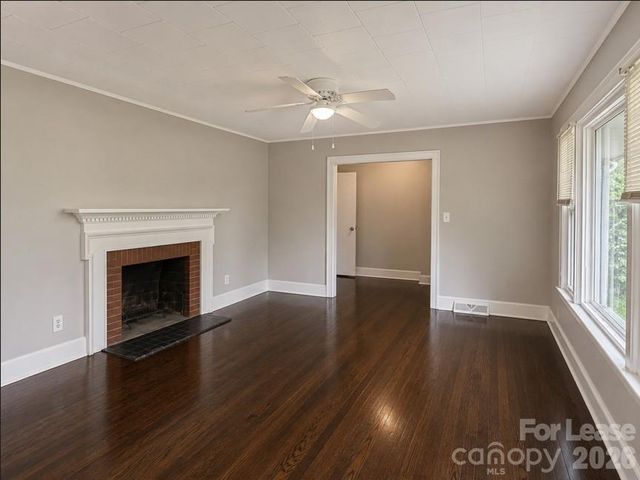 800 Mt Holly Huntersville Road, Charlotte, NC 28214