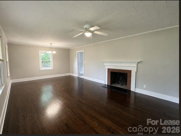 800 Mt Holly Huntersville Road, Charlotte, NC 28214