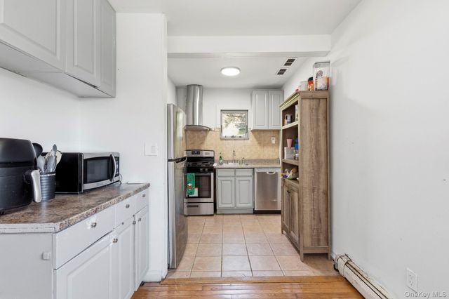 21 Mary Avenue, Mahopac, NY 10541