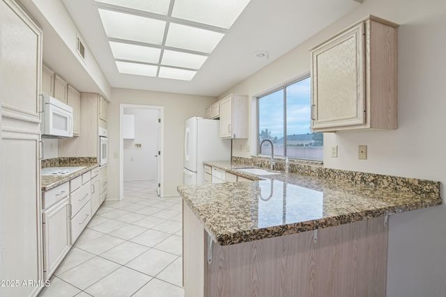 13553 W WHITEWOOD Drive, Sun City West, AZ 85375