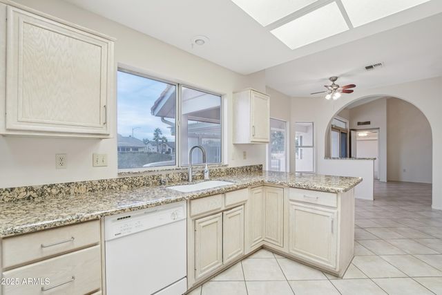 13553 W WHITEWOOD Drive, Sun City West, AZ 85375