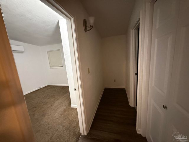 27 Cloverland Ct, Pensacola, FL 32505