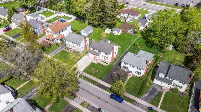 118 Queensboro Road, Irondequoit, NY 14609