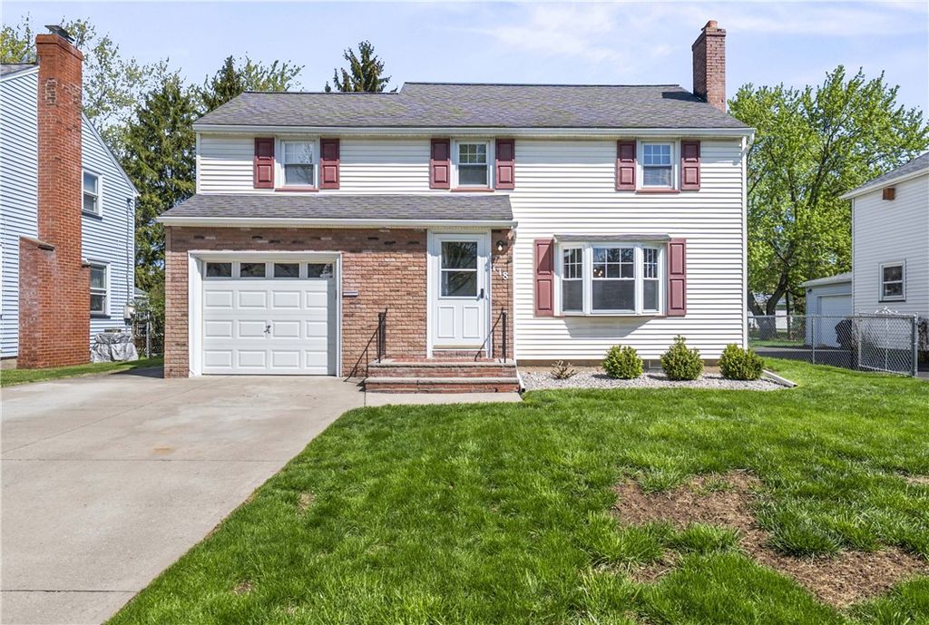 118 Queensboro Road, Irondequoit, NY 14609