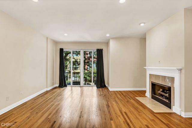 530 N Peoria Street, Chicago, IL 60642