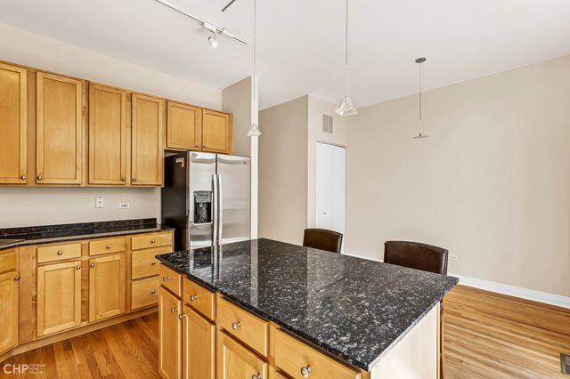 530 N Peoria Street, Chicago, IL 60642