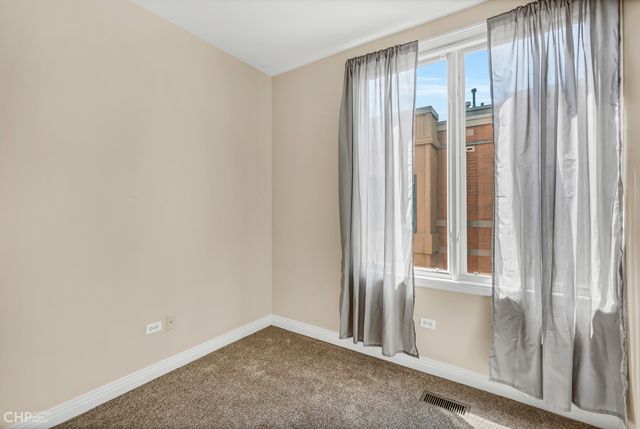 530 N Peoria Street, Chicago, IL 60642