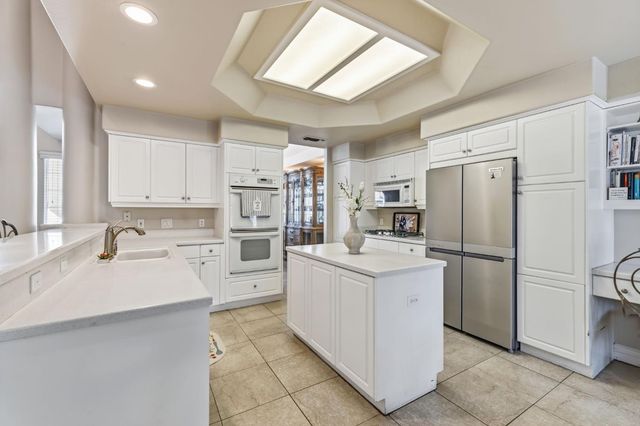 4943 W Minarets Avenue, Fresno, CA 93722