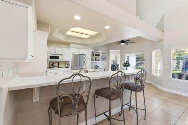 4943 W Minarets Avenue, Fresno, CA 93722