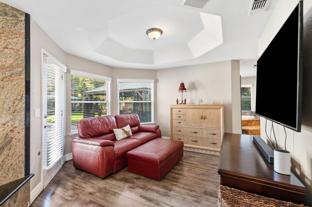 4943 W Minarets Avenue, Fresno, CA 93722