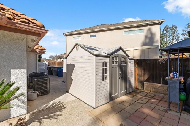 4943 W Minarets Avenue, Fresno, CA 93722