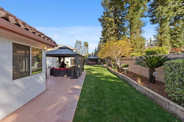 4943 W Minarets Avenue, Fresno, CA 93722