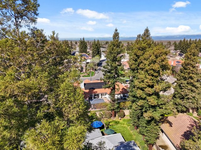 4943 W Minarets Avenue, Fresno, CA 93722